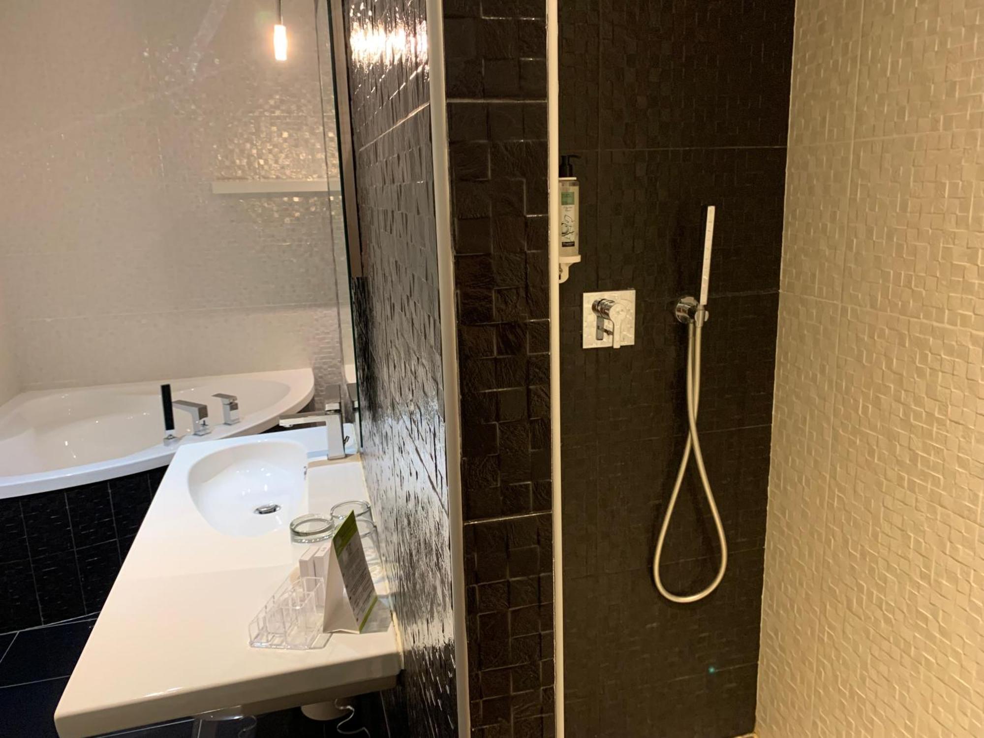 Les Criquets Hotel & Spa ブランクフォール エクステリア 写真