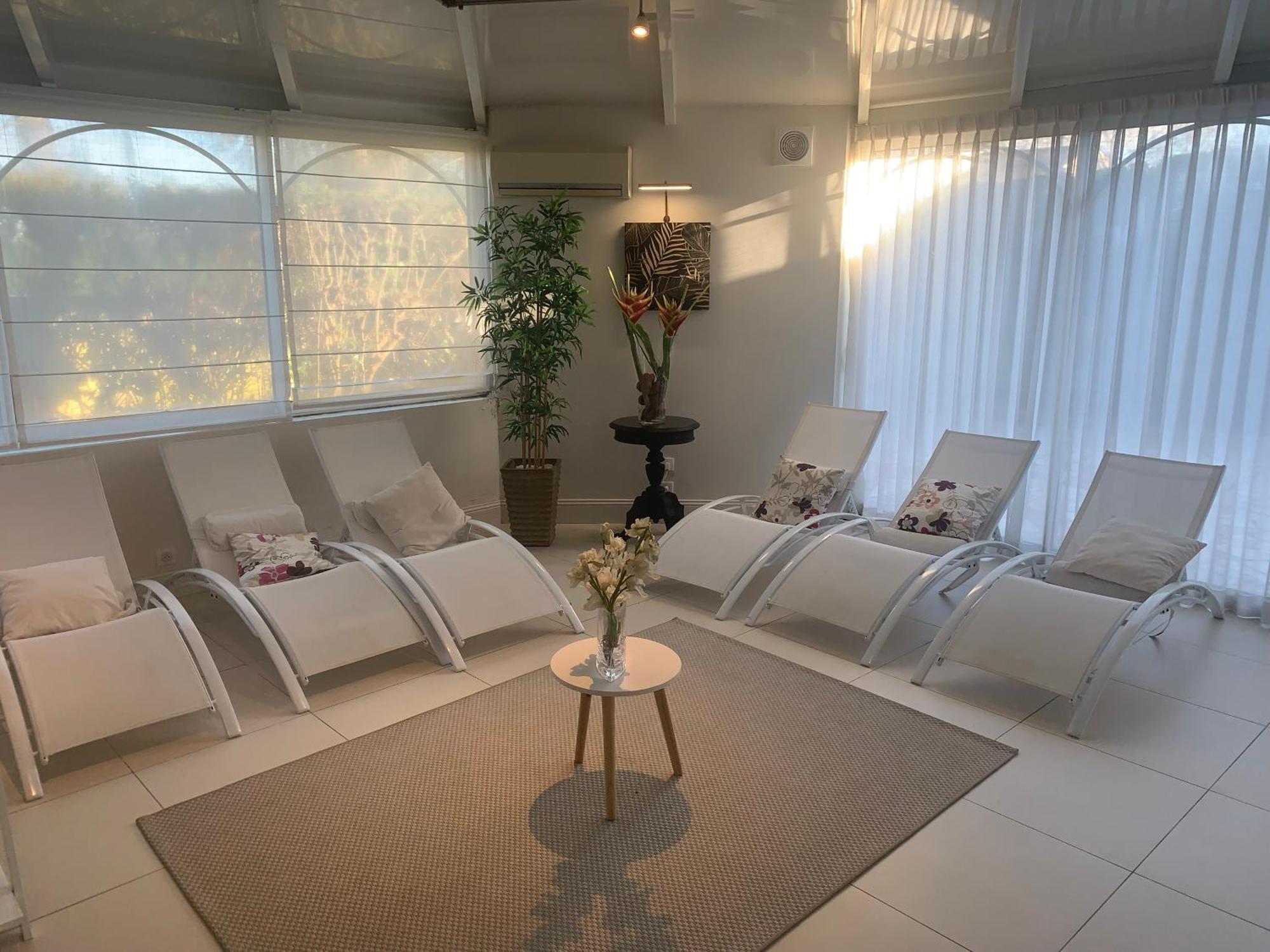 Les Criquets Hotel & Spa ブランクフォール エクステリア 写真