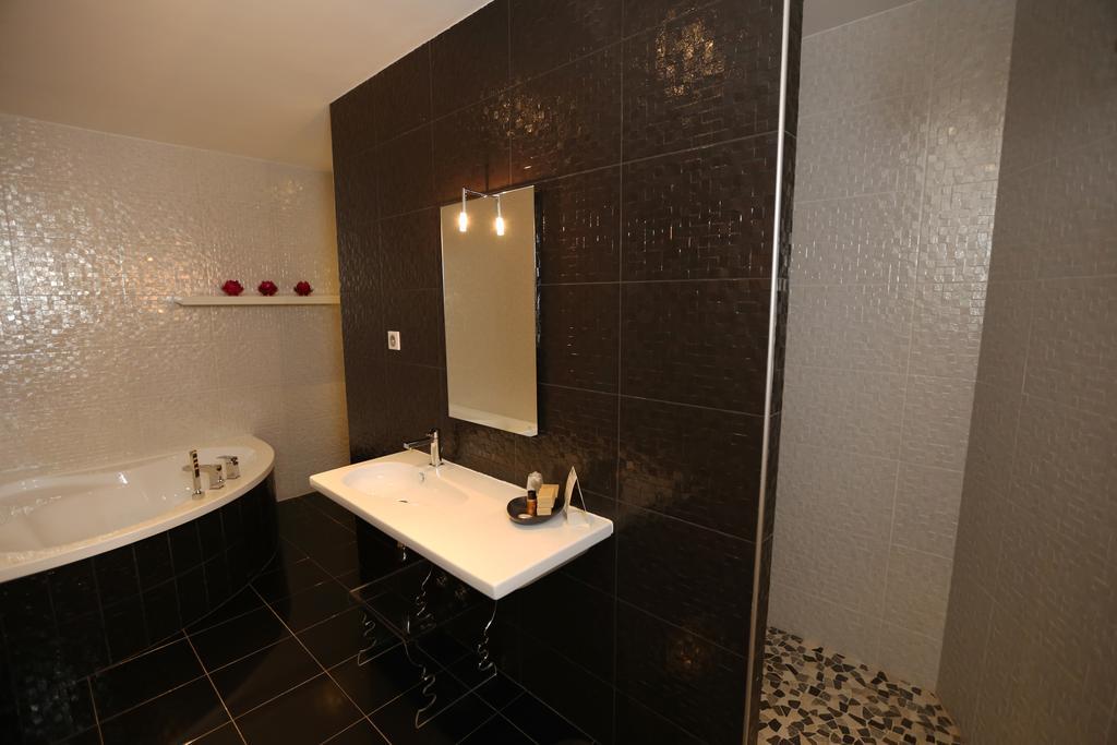 Les Criquets Hotel & Spa ブランクフォール エクステリア 写真