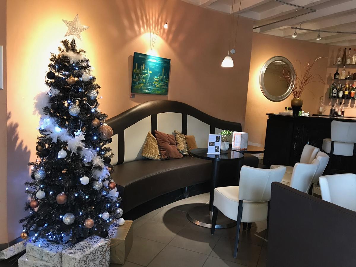 Les Criquets Hotel & Spa ブランクフォール エクステリア 写真